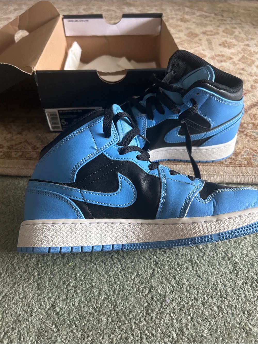 Nike Kids High-Top Sneakers in Light Blue and Black